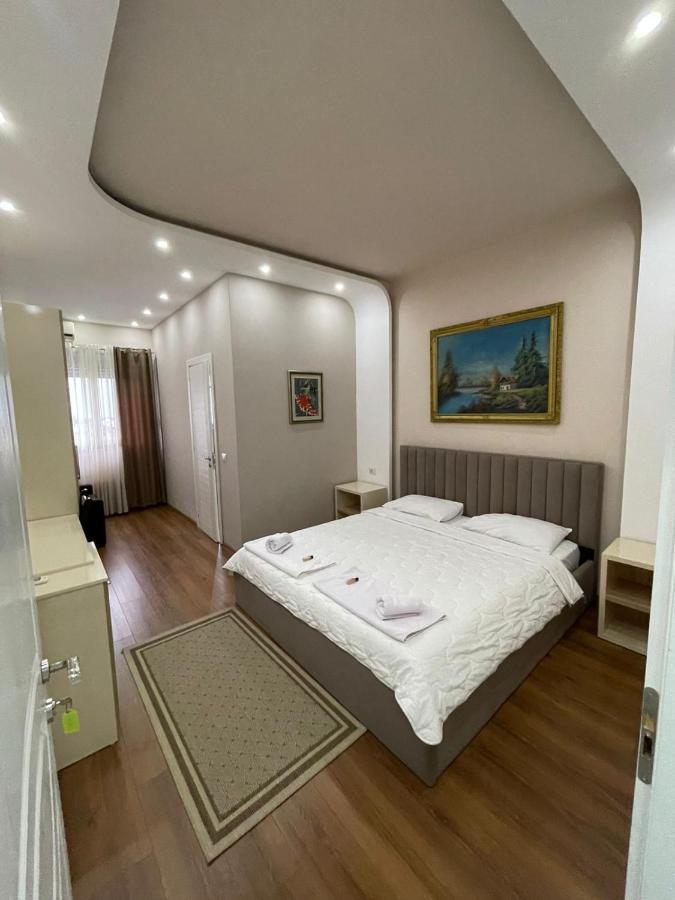 Hotel Holiday Koplik Extérieur photo